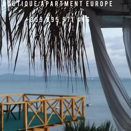 Budget First Sea Line Apt. Flora *