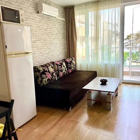 Apartament Budget First Sea Line Apt. Flora Gmina Pomorie