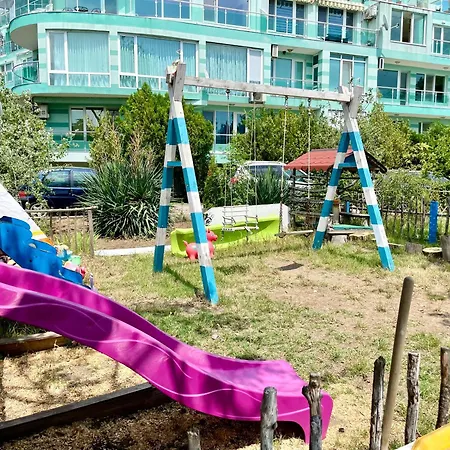 Apartament Budget First Sea Line Apt. Flora Gmina Pomorie