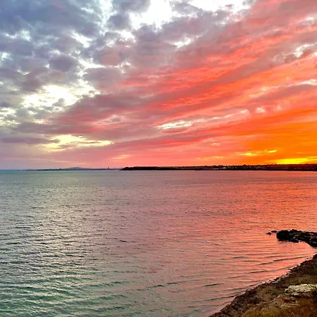 Budget First Sea Line Apt. Flora * 포마리