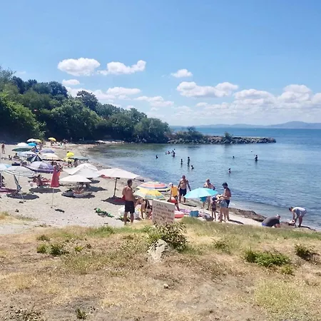 아파트 Budget First Sea Line Apt. Flora *