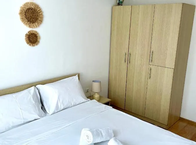 Budget First Sea Line Apt. Flora Lejlighed