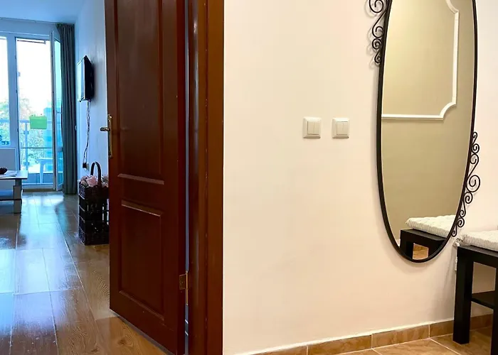 Budget First Sea Line Apt. Flora Lejlighed Pomorie