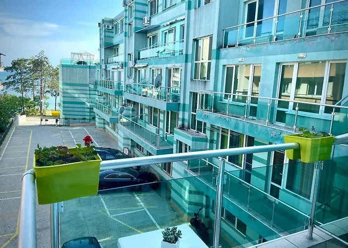 Budget First Sea Line Apt. Flora Lejlighed Pomorie