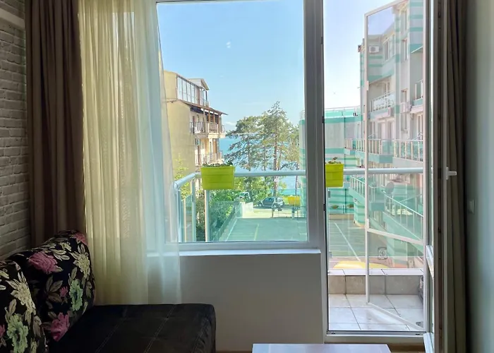 Budget First Sea Line Apt. Flora Lejlighed