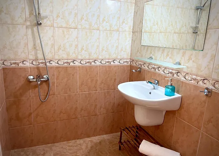 Budget First Sea Line Apt. Flora Lejlighed Pomorie